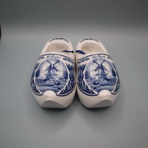 Vintage Dutch Carved Wooden Shoes Hand Painted Holland Delft Blue